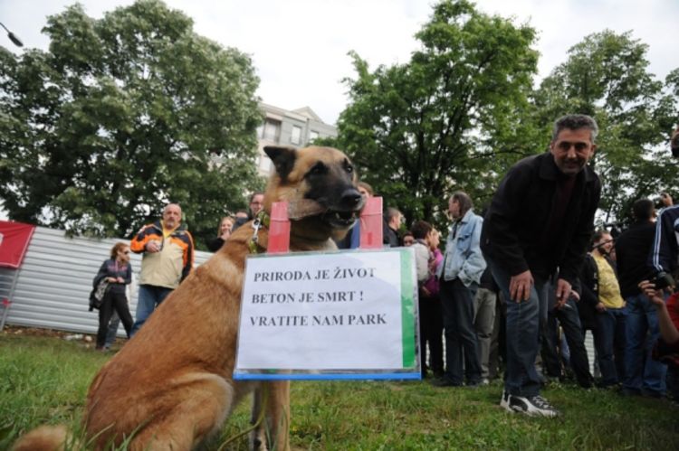 Pogledajte fotografije i video sa protesta Banjalučana