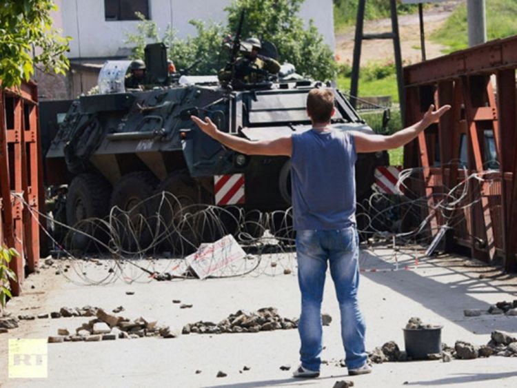 Kosovo: Proglašeno vanredno stanje, Srbi objavili mobilizaciju svih ratno sposobnih