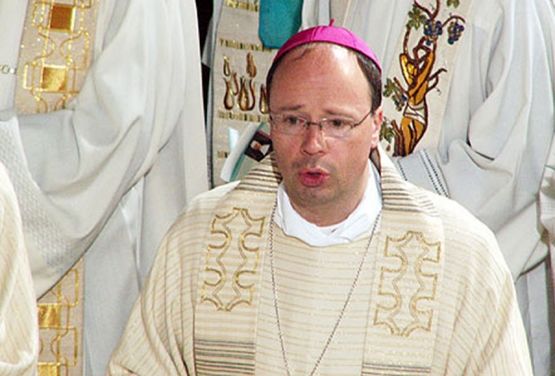 Sveštenika pedofila stigla kazna poslije 30 godina