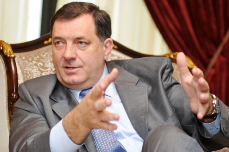 Dodik: Halilović je marginalac, minorni i mizerni političar