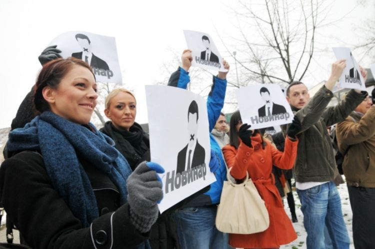 Ispred Specijalnog tužilaštva RS protestovalo više od 50 novinara