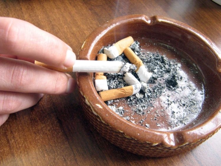 Dnevno  3,2 miliona KM za cigarete