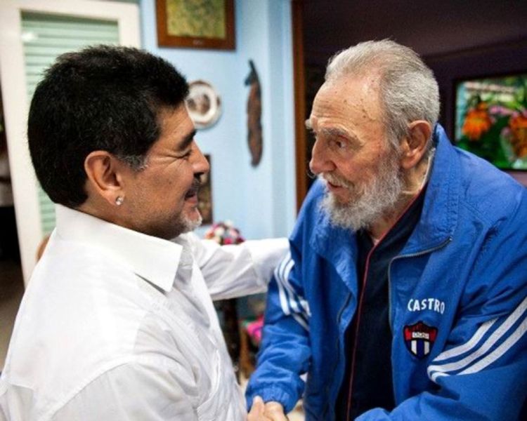 Dijego Maradona posjetio Fidela Kastra