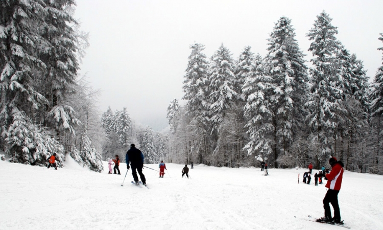 Besplatno noćno skijanje otvara sezonu na Kozari