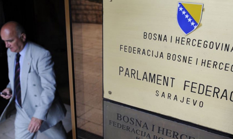 Delegati u federalnom parlamentu: Protesti u Tuzli i Sarajevu su orkestrirani