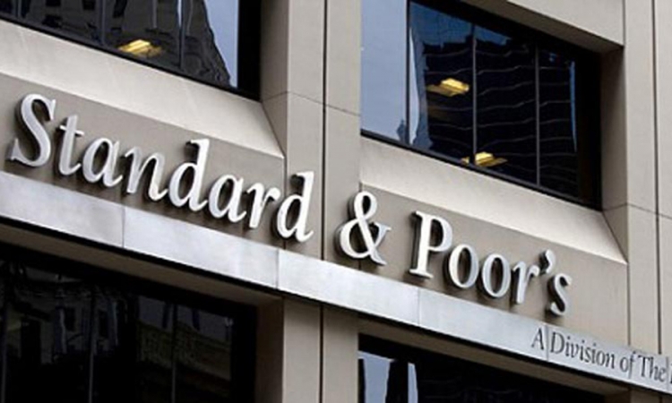 S&P snizio rejtinge tri najveće ukrajinske banke             