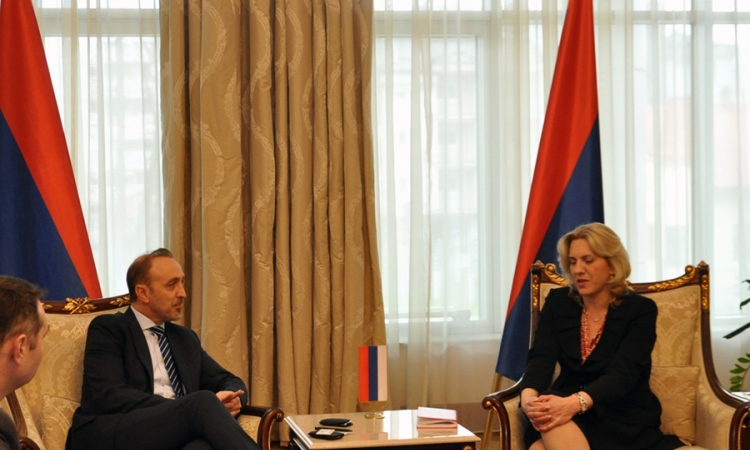 Vlada Srpske otvorena za saradnju sa Er Srbijom
