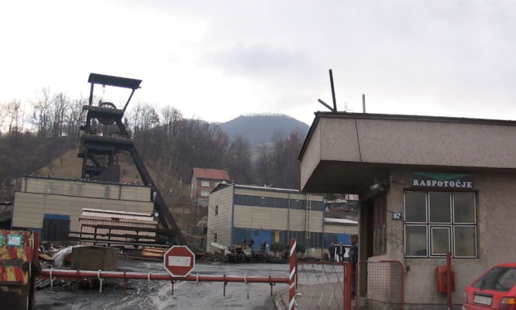 Povrijeđeno jedanaest rudara u gorskom udaru u rudniku u Zenici