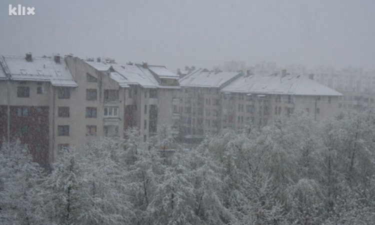 Osvanuo zimski dan u Sarajevu