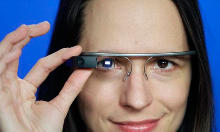 Google u jednom danu rasprodao pametne naočare