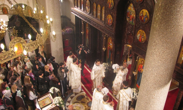 Episkop Jefrem služio liturgiju u hramu Hrista Spasitelja