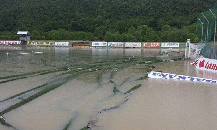 U poplavama oštećeni brojni sportski objekti u RS