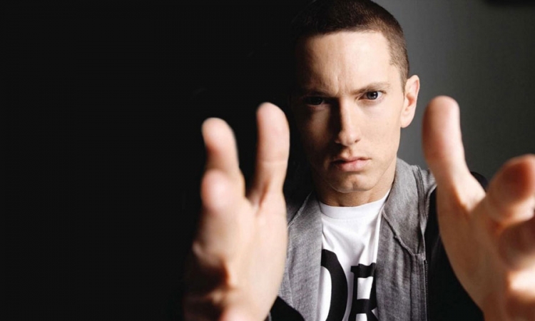 Eminem voditelj rep takmičenja