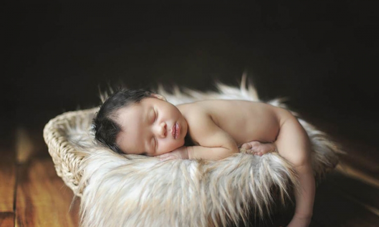 U kompaniji "Venture Photography" prave savršen set fotografija tek rođenih beba