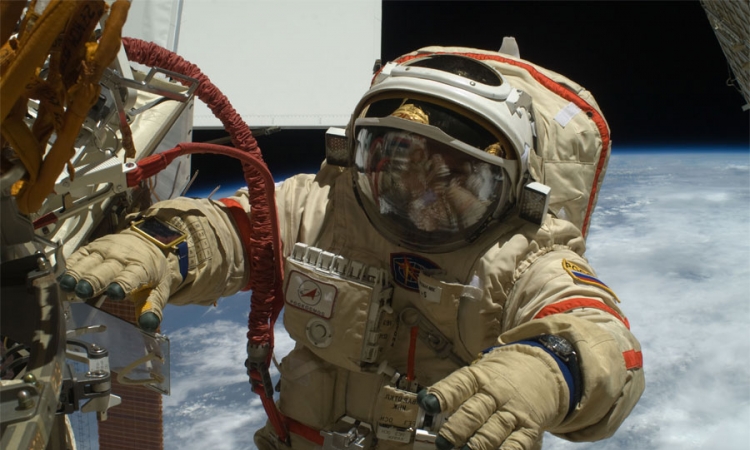 Pratite uživo svemirsku šetnju kamerom sa glave kosmonauta