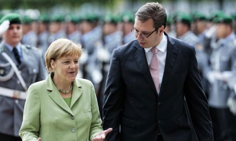 Vučić: Merkelova zna da Srbija ima čvrstu politiku