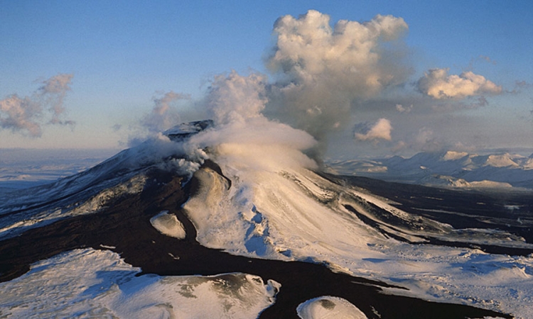 Zabrana aviosaobraćaja zbog erupcije na Islandu