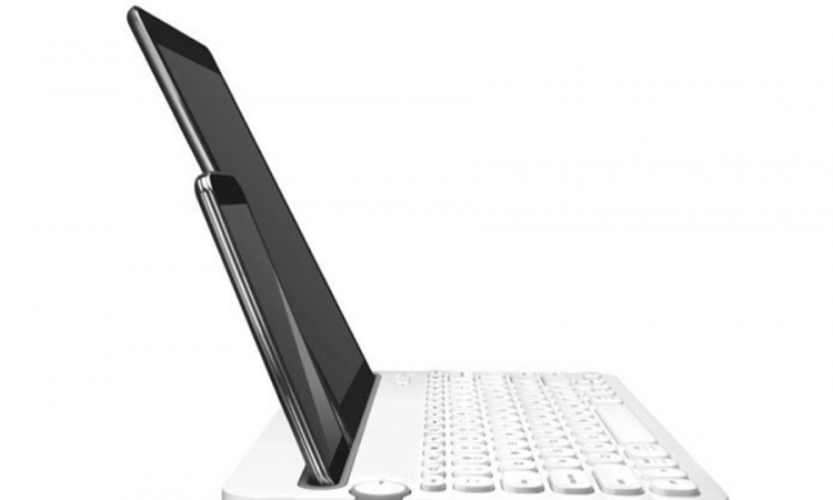 Logitechova tastatura istovremeno prima mobitel i tablet
