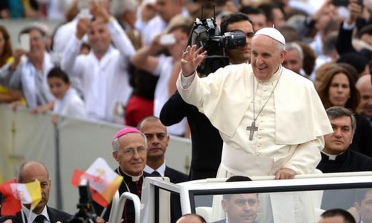 Papa: Albanija nije muslimanska već evropska država