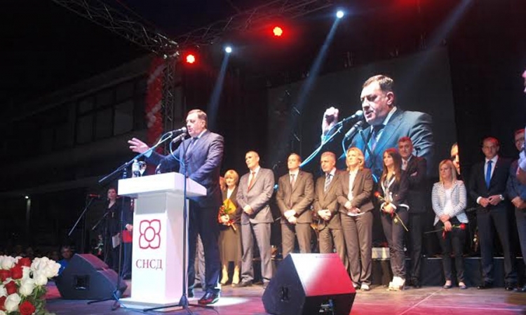 Dodik: Cvijanovićeva ide da brani RS