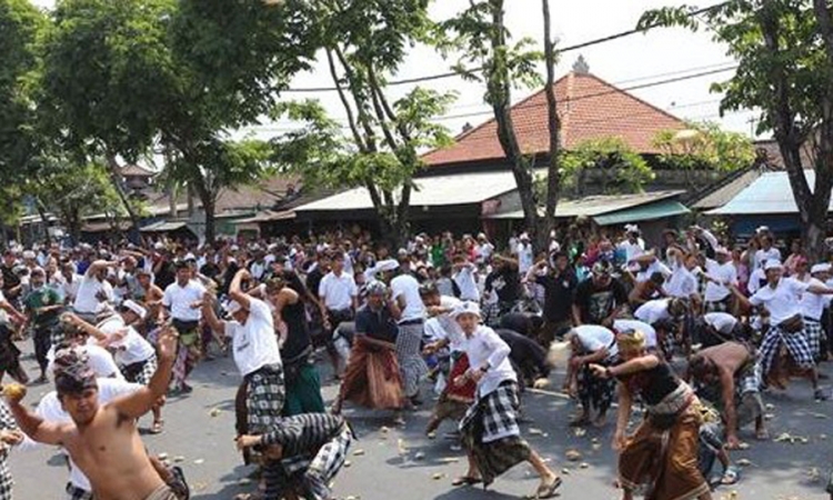 Festival borbe dijamantima na Baliju