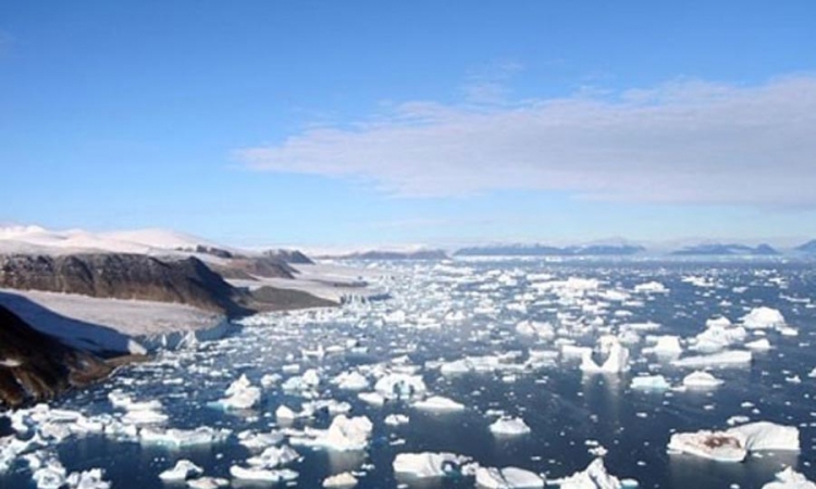Otapanje Antartika slabi Zemljinu gravitaciju