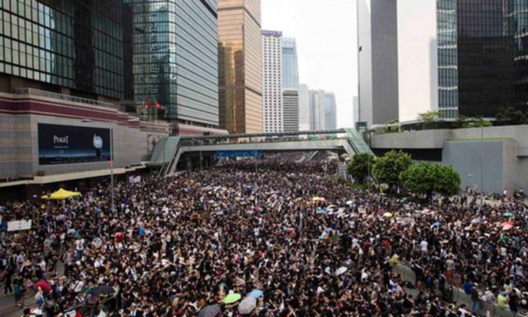 Novi sukobi na protestima u Hong Kongu