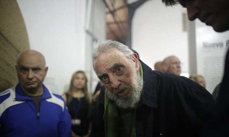 Fidel Kastro predlaže saradnju sa SAD u borbi protiv ebole