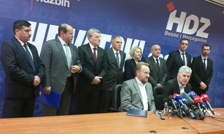 HDZ BiH i SDA formiraju vlast u FBiH, bez dogovora za državni  nivo