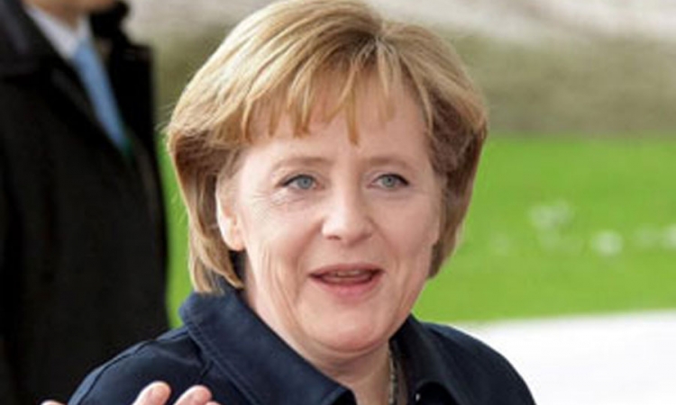 Merkel: Rusija ključna za bezbjednost u Evropi