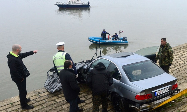 Vozač BMW-a u kojem je poginulo troje mladih pokušao samoubistvo