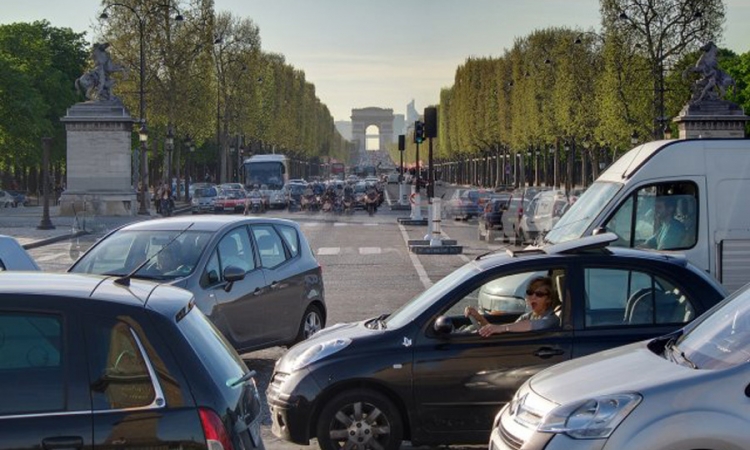 Pariz protjeruje automobile iz centra