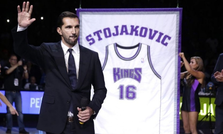 Kingsi povukli Stojakovićevu "16-icu"