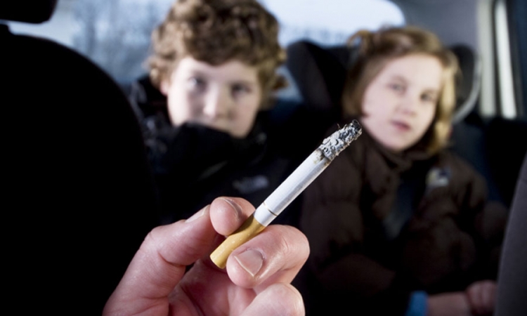 Zabrana pušenja u automobilu sa djecom
