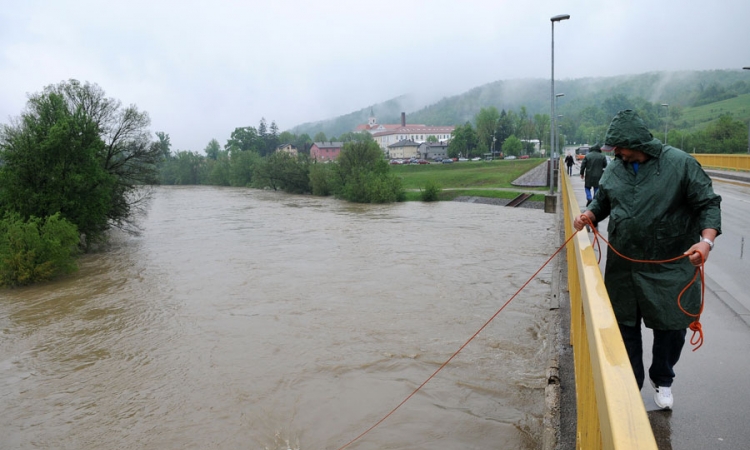 Za oporavak od poplava u BiH 41 milion evra