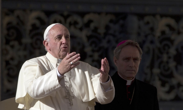 Papa Franjo: Diplomatija je plemenito zanimanje