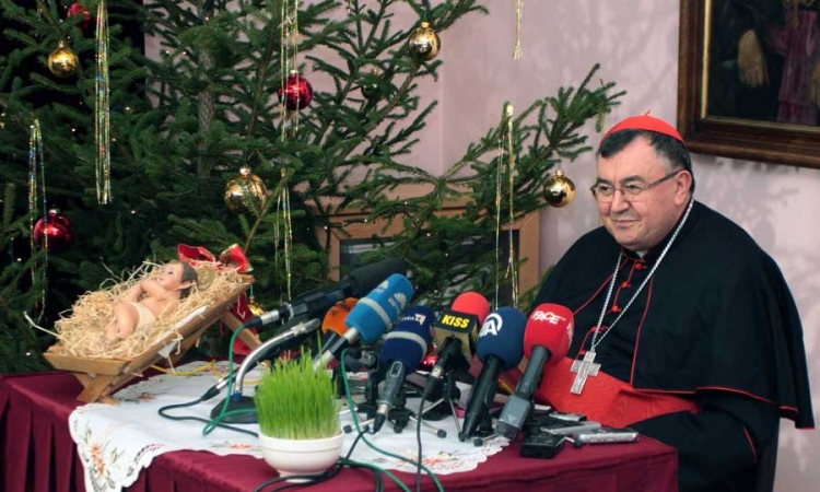 Kardinal Puljić: Božić treba više da nas učini ljudima
