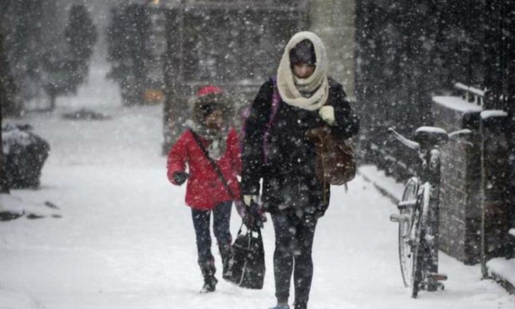 Nezapamćena snježna oluja  pogodila istočni dio SAD