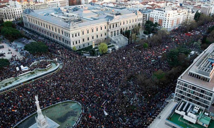 Desetine hiljada ljudi na ulicama Madrida