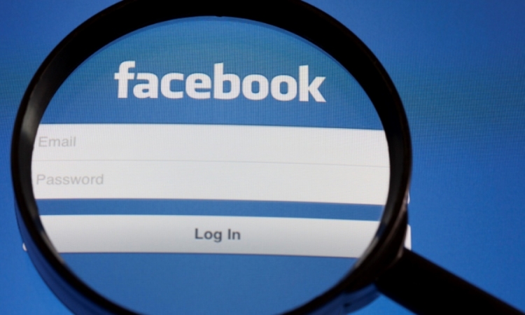 Facebook napada privatnost