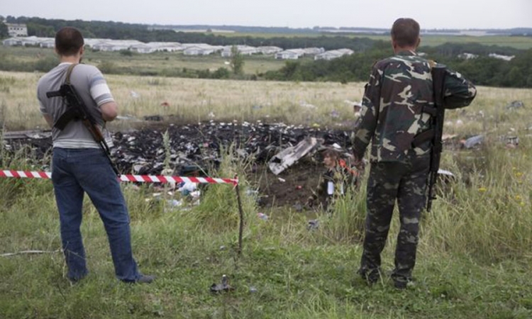 Istražioci traže uzroke za obaranje aviona nad Ukrajinom