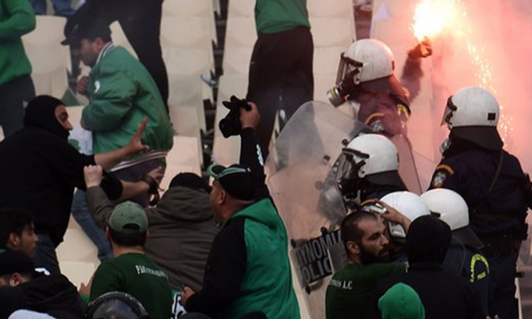 Grčka vlada suspendovala Superligu zbog nasilja navijača