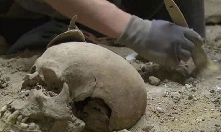 U centru Pariza, ispod supermarketa, otkrivena grobnica sa 200 skeleta