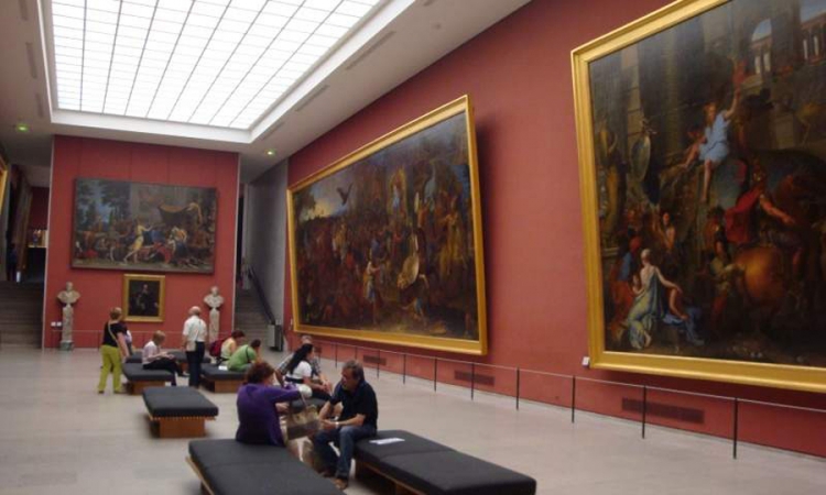 Tvitajte s "Louvreom" ili "MoMAom"