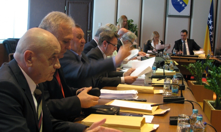 Prekinuta sjednica Komisije za pripremu izbora Savjeta ministara