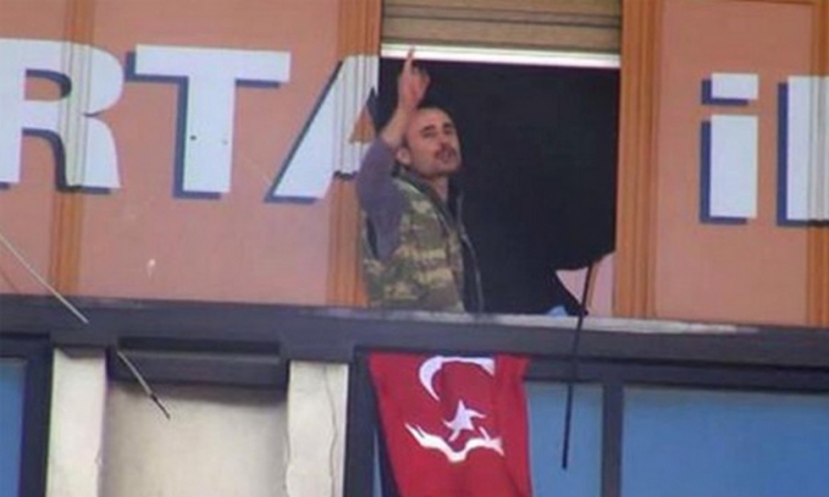 Istanbul: Dvije naoružane osobe u prostorijama vladajuće partije
