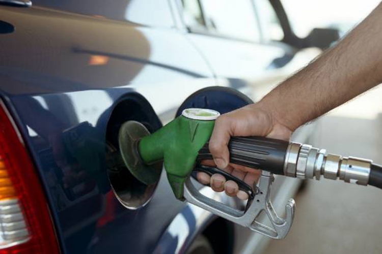 Najniže cijene benzina u SAD u posljednjih šest godina