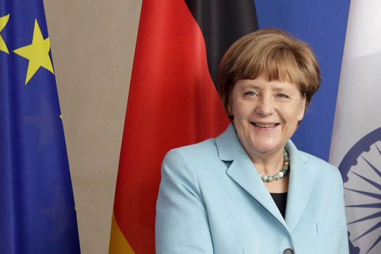 Merkel: Sve zemlje zajedno da ukinu sankcije Iranu