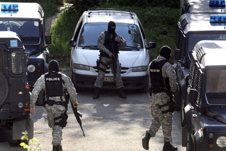 Makedonija: Teroristi OVK upali u karaulu