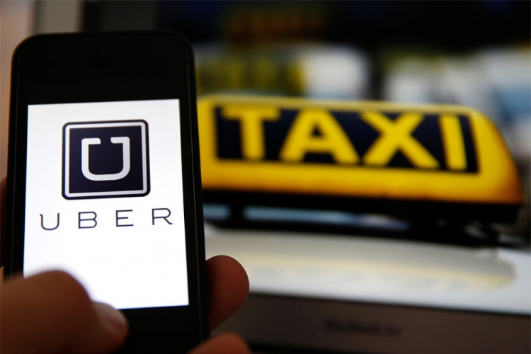 Kontroverzna taksi kompanija: "Uber" ostaje bez vozila?